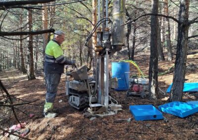 Instalación de Piezómetros de Control en Acequias de Careo, Parque Nacional de Sierra Nevada, Jerez del Marquesado (Granada)