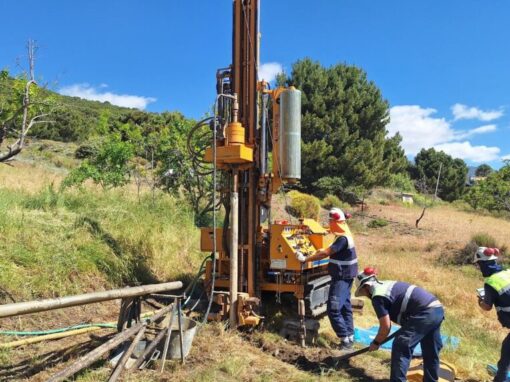 Instalación de Piezómetros de Control en Acequias de Careo, Parque Nacional de Sierra Nevada, Mecina Bombarón (Granada)
